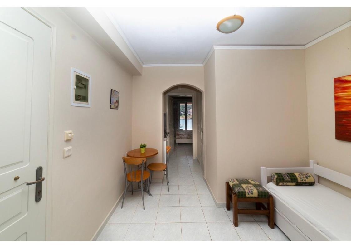 Poseidon Apartments Αγία Ευφημία Εξωτερικό φωτογραφία