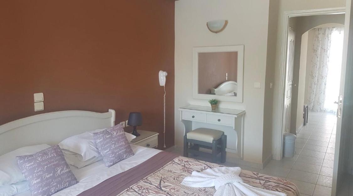 Poseidon Apartments Αγία Ευφημία Εξωτερικό φωτογραφία