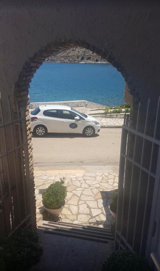 Poseidon Apartments Αγία Ευφημία Εξωτερικό φωτογραφία