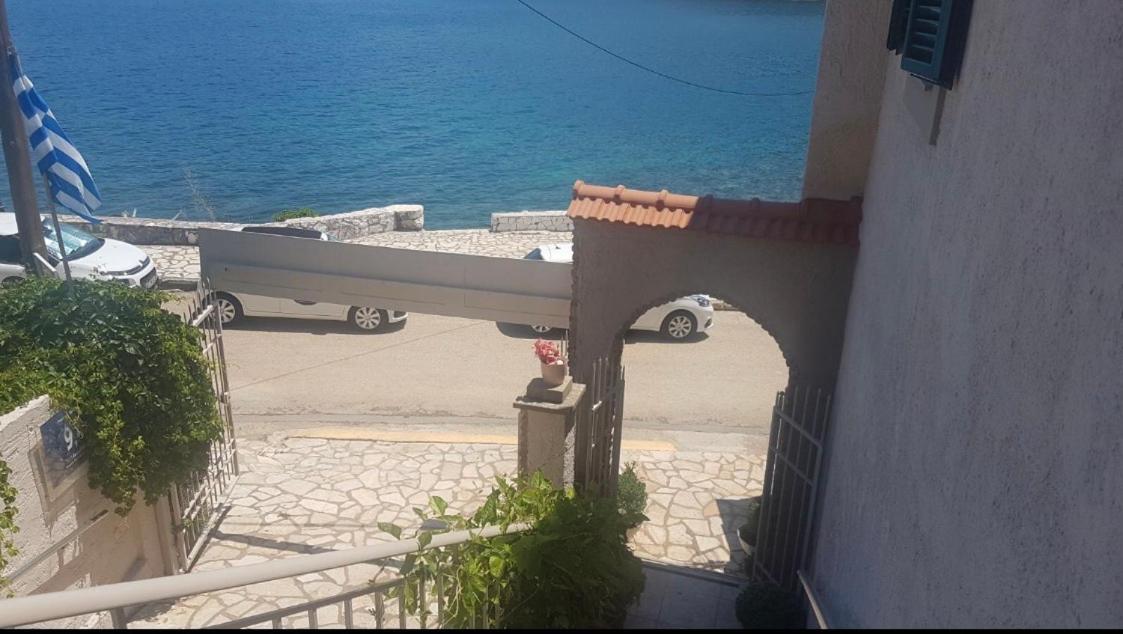 Poseidon Apartments Αγία Ευφημία Εξωτερικό φωτογραφία